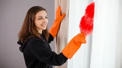 Jak wyprać zasłony bez zdejmowania: praktyczne porady dla gospodyń domowych